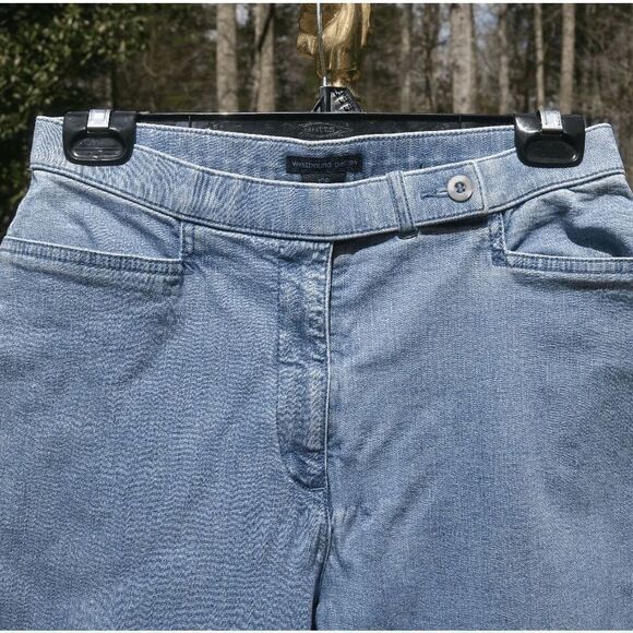 Westbound Petites Cotton Light Wash Capris - Picture 4 of 5